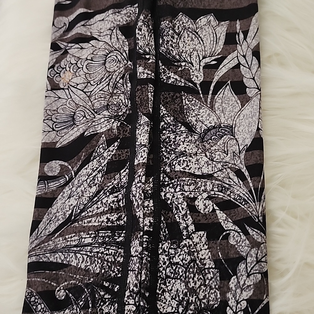 🌒🌟🌚🌛✨️Niyama Sol Luna Batefoot Leggings XS, BNWT🏷 - Picture 13 of 16